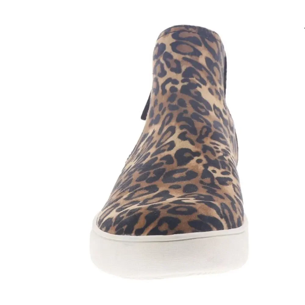 NEW NATURALIZER Leopard Print Miranda Booties High top Sneakers Zipper Side Sz 9